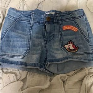 Pinned jeans shorts